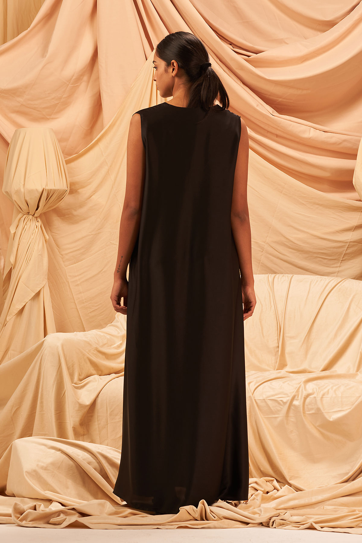 InnerSilk/BlackColor – The Orphic