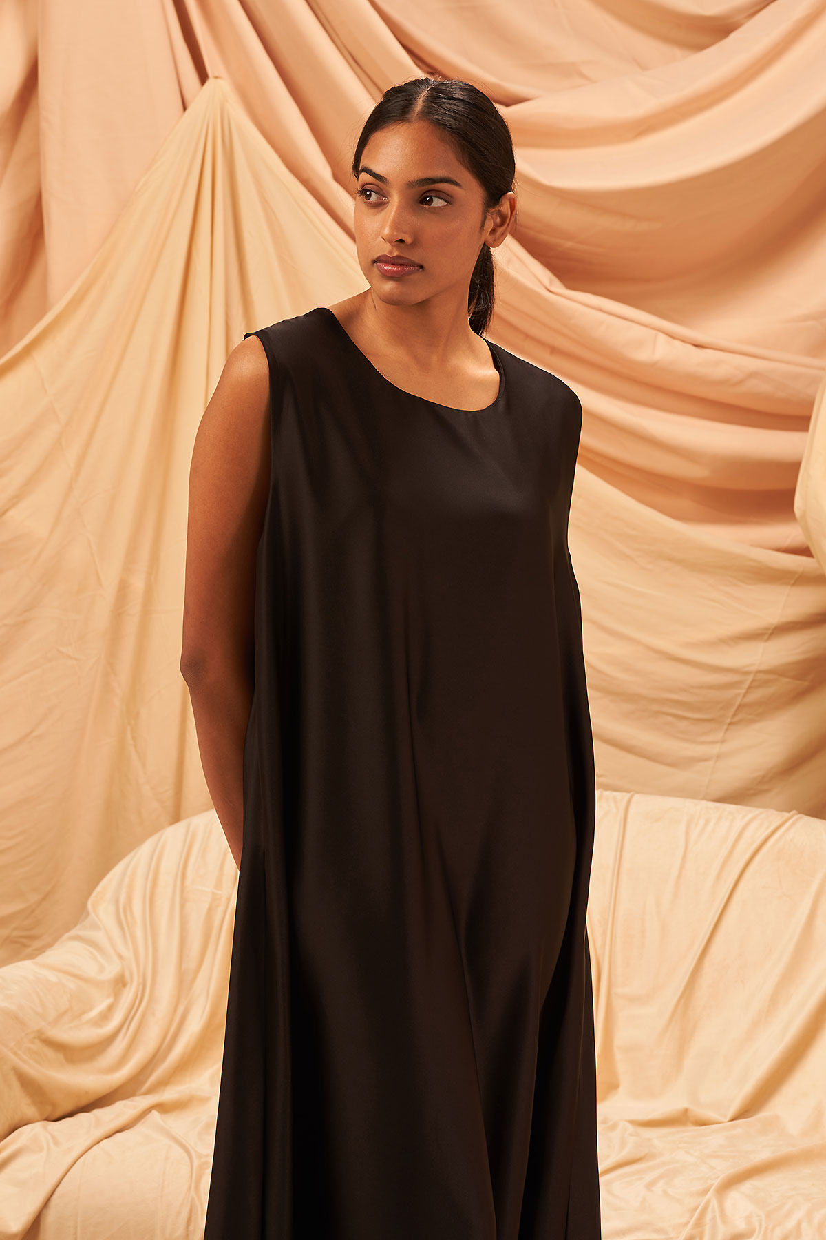 InnerSilk/BlackColor – The Orphic
